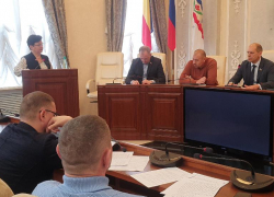 Волгодонские депутаты хотят, чтобы капремонтом «Лесовичка» занялись местные строители