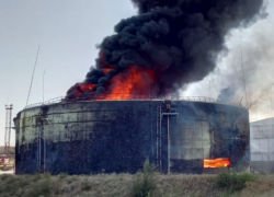 Резервуар с остаточным горючим загорелся в районе ТЭЦ-2 в Волгодонске