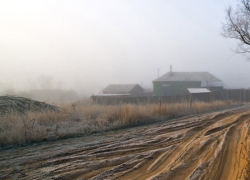 Самую грязную улицу Лагутников закатают в асфальт