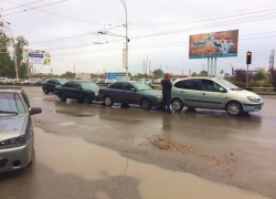 На улице Морской три автомобиля сыграли в «паровозик», - читатель