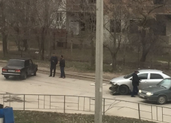  «Семерка» и иномарка не поделили перекресток в старой части Волгодонска