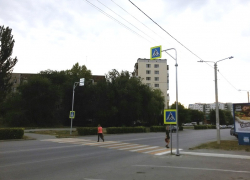 В Волгодонске появились первые г-образные опоры со знаками «Пешеходный переход»