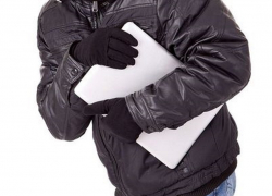 24-летний волгодонец избил и обокрал нового знакомого, после того как тот отказался подарить ему свой планшет