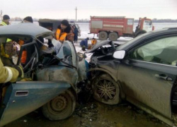 Три человека погибли в лобовом ДТП «семерки» и «Тойоты» из-за скользкой дороги