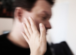 Против скандалистки, давшей пощечину полицейскому, в Волгодонске возбудили уголовное дело