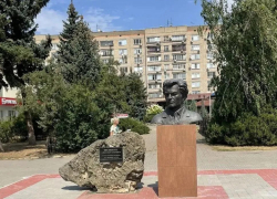 В Волгодонске завершён перенос памятника Александру Тягливому на новое место