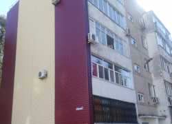 Жалобы услышаны: Госжилинспекция вмешалась в «коммунальный ад» дома на проспекте Строителей