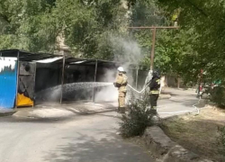 Неизвестные снова сожгли мусорные баки в Волгодонске 