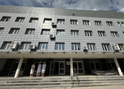 Прорыв?: названы месяцы завершения ремонта  и открытия городской поликлиники в Волгодонске 