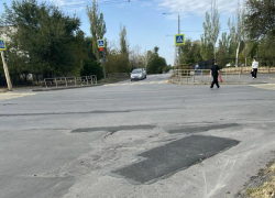 Покрытие стало ровнее: ямы залатали на отрезке дороги по улице Энтузиастов