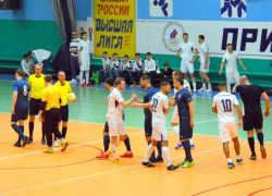 Сильнейшие футбольные дружины Волгодонска померялись силами перед Новым годом