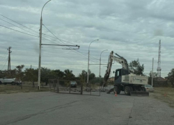 Почти на месяц будет ограничено движение в районе дома на проспекте Лазоревом