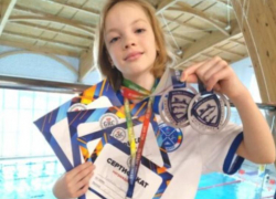 Серебряным призером Международных соревнований по плаванию стала волгодончанка Арина Кребель