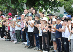 Дети малообеспеченных семей из Волгодонска в основном отдыхали на Дону, дети работников АЭС – на Черном море