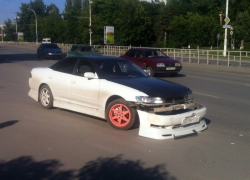 В Волгодонске на проспекте Строителей столкнулись «Toyota Corolla» и «Toyota Mark II»