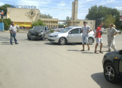 В Волгодонске ДТП спровоцировало пробку троллейбусов