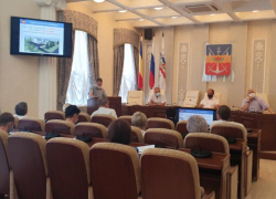 Открытие стадионов и состояние спортивных площадок волнуют депутатов Волгодонска