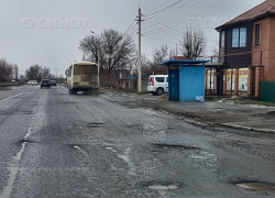 Подрядчик должен устранить ямы на свежеотремонтированных дорогах Волгодонска к маю 