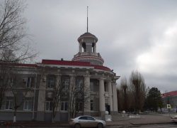 6 лет назад городской архив покинул Здание со шпилем