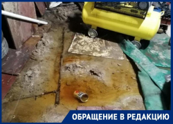 Волгодонцы пытаются спасти свое имущество из затопленных гаражей в кооперативе «Форсаж»