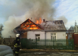  В Мартыновском районе сгорел частный дом