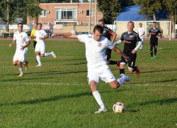 Победу подарила волгодонским футболистам команда из Ростова за день до матча