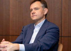Юрий Слюсарь сообщил о том, что семья пострадавшая от ночной атаки БПЛА получит выплаты