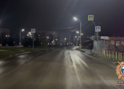 Поехал на красный, сбил пешехода, скрылся: молодой водитель в Волгодонске отправил девушку в больницу