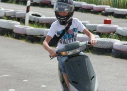 В Волгодонске прошли соревнования скутеристов