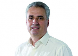 Люди глубоко разочарованы в органах и институтах власти, - Виктор Халын 