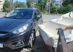 На Степной прицеп «Нивы»  оторвался от автомобиля и протаранил  припаркованную машину