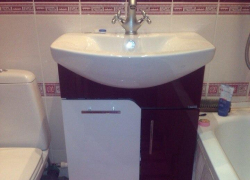 Лане муж преподнес на 8 Марта «раковину и шкафчик»
