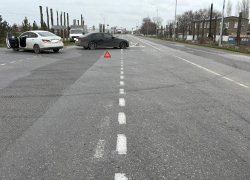 ДТП с двумя иномарками произошло в Зимовниковском районе 