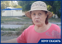«Как мог город продать автостоянку у дома?»: волгодонцы возмущены началом строительства магазина на месте парковки