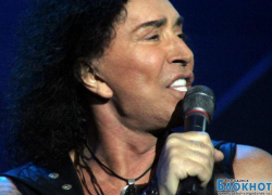 Валерий Леонтьев покритиковал волгодонский Дворец культуры за отсутствие буфета