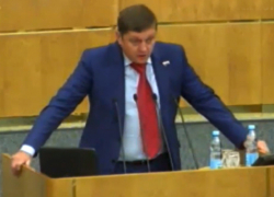Олег ПАХОЛКОВ с трибуны Госдумы потребовал от Фабио Капелло вернуть деньги и ехать домой