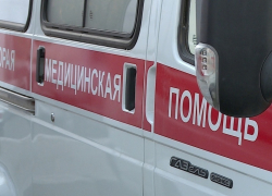 В Волгодонске «Мицубиси» слетела со скользкой дороги в кювет - пострадали три человека 