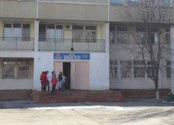 В Волгодонске эвакуировали школу №21 из-за сообщения о минировании