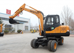 Волгодонск купит новые экскаватор и грузовик-манипулятор