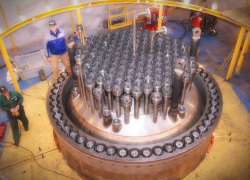 На «Атоммаше» корпус реактора для белорусской АЭС проверили водой