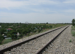 Восстановленная железная дорога Волгодонск - Морозовск ускорит строительство моста через Керченский пролив