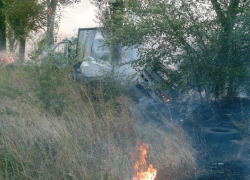 На трассе Ростов-Волгодонск в столкновении «двенадцатой» и ГАЗа пострадал 23-летний водитель