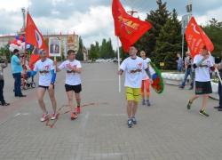 Волгодонцы пробежали 42-километровый марафон в честь 70-летия Победы