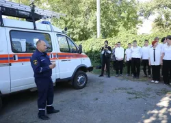 В гости к спасателям: волгодонские школьники прошли курс выживания