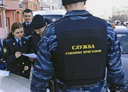 В администрации пообещали доставлять директоров предприятий-должников на заседания под конвоем