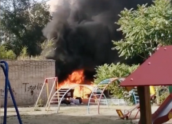 Хулиганы сожгли пять мусорных контейнеров на улице Ленина