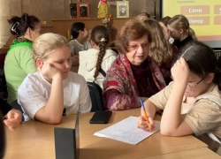 Бабушек и внуков понимать друг друга научит проект «Мост поколений» в Волгодонске