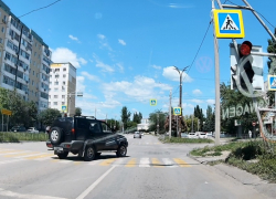  Благодаря читателю «Блокнота» был наказан водитель, который пересек две сплошные и проехал на красный