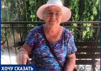 «Дети падают в яму и засыпают фекалии песком»: пенсионерка о траншее на Лазо