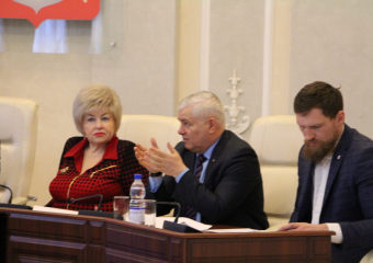 Очереди в поликлиниках и травмпункте возмутили депутатов Волгодонска